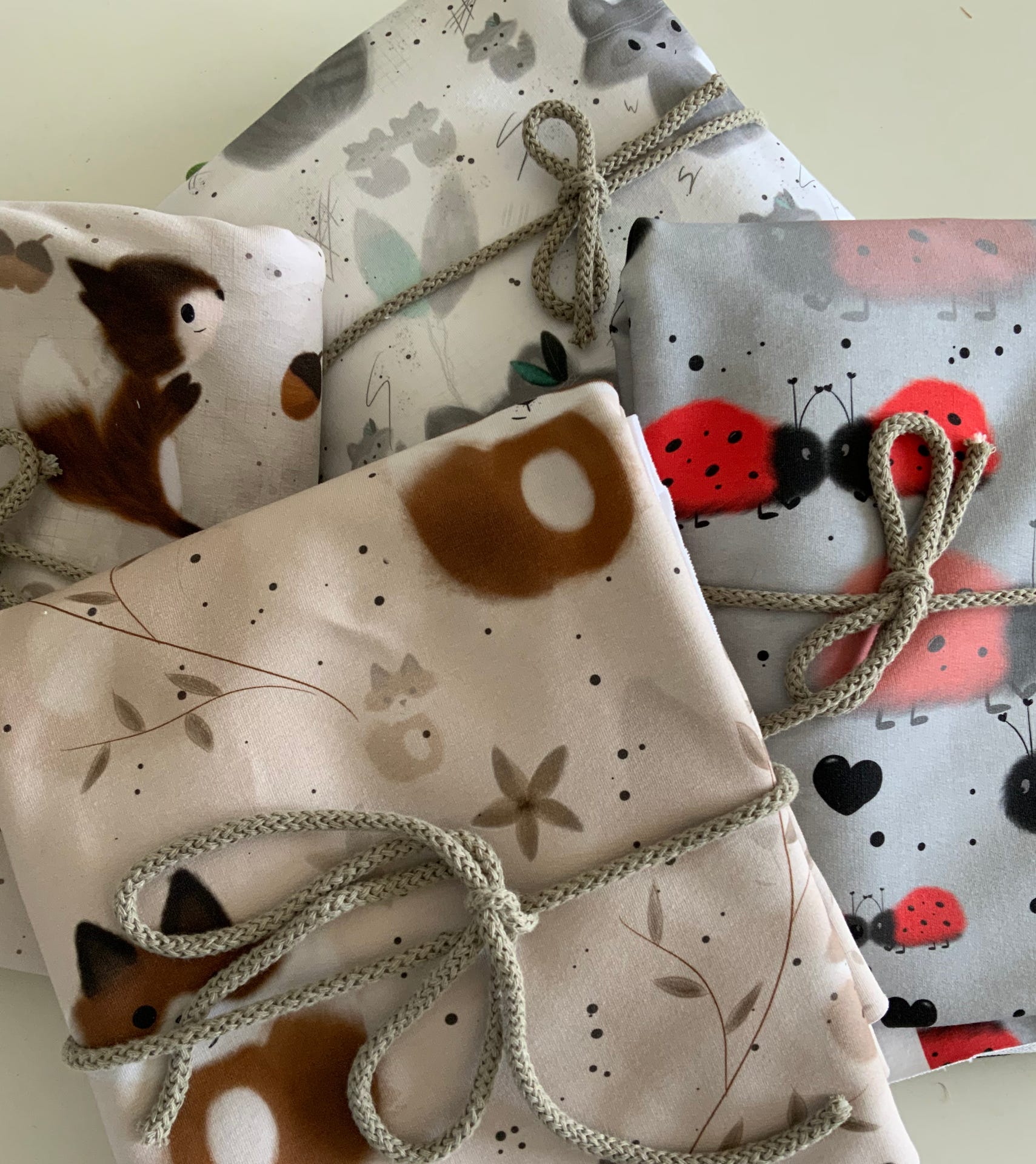 Fuchs Stoff Eigenproduktion